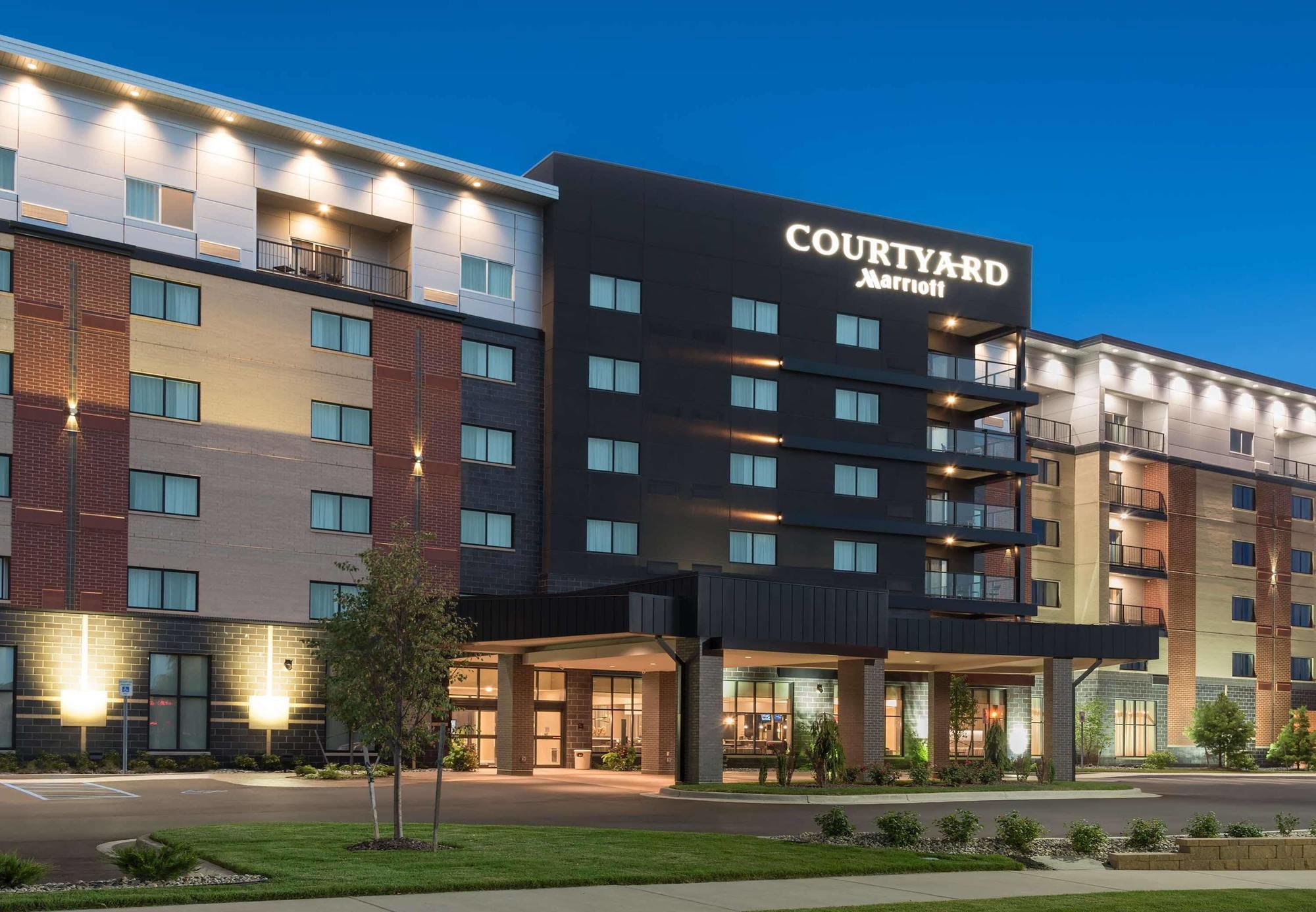 Courtyard By Marriott Mt. Pleasant At Central Michigan University Mount Pleasant Εξωτερικό φωτογραφία